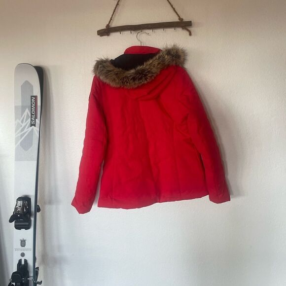 Red ski jacket - Picture 4 of 6